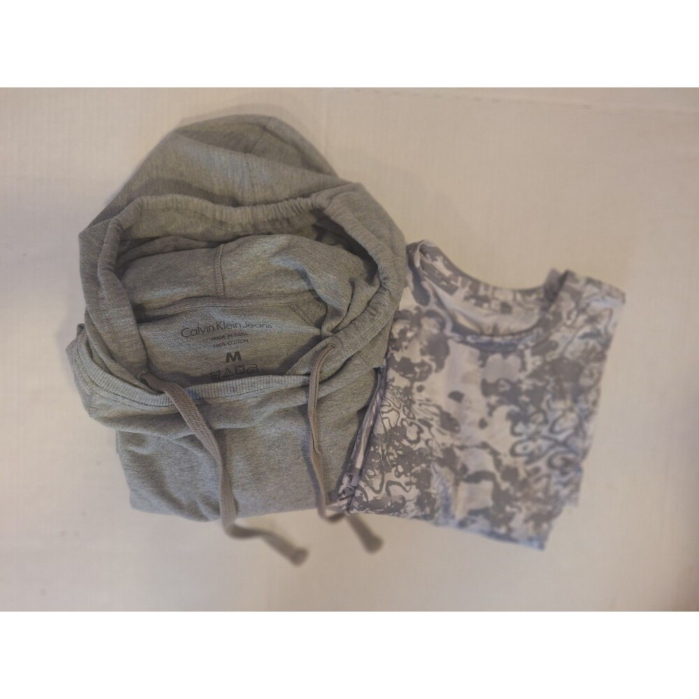 Lot of  (2) Mens Long Sleeve Shirts Size M Calvin Klein Hoodie Y2K? Huk Shirt